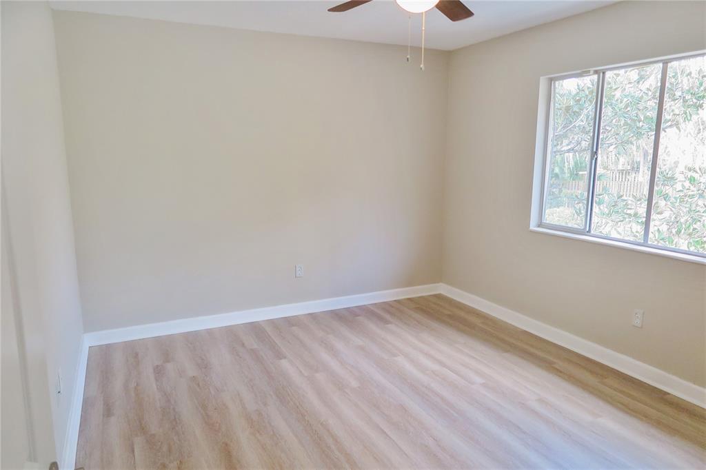 507 Northwest 39th Road, Unit 210 Gainesville, FL 32607 - Photo 15 of 16 Gallery Image 15