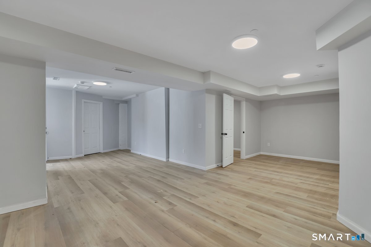 192 Hartford Road, Unit F Manchester, CT 06040 - Photo 4 of 8