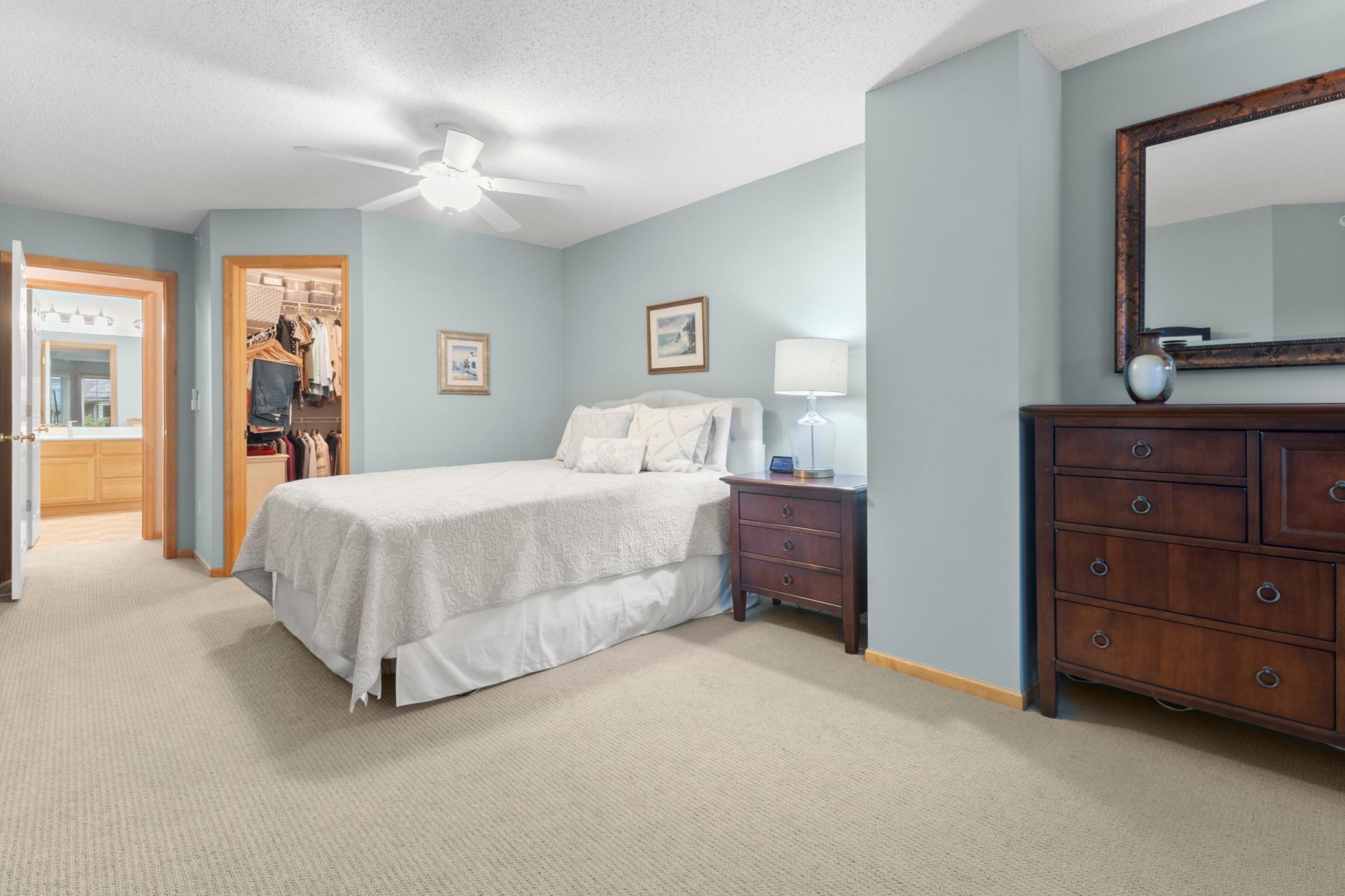 1530 Zarthan Avenue South, Unit 302 Minneapolis, MN 55416 - Photo 15 of 22