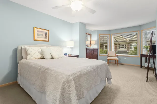 $375,000 | 1530 Zarthan Avenue South, Unit 302, St. Louis Park, MN 55416