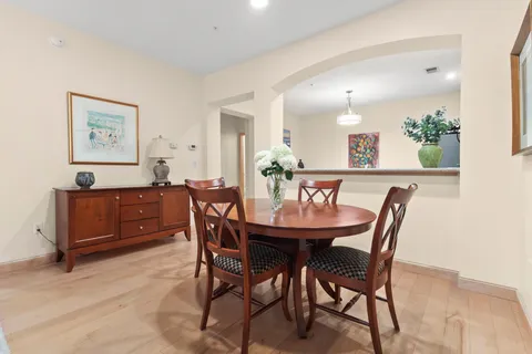 $375,000 | 1530 Zarthan Avenue South, Unit 302, St. Louis Park, MN 55416