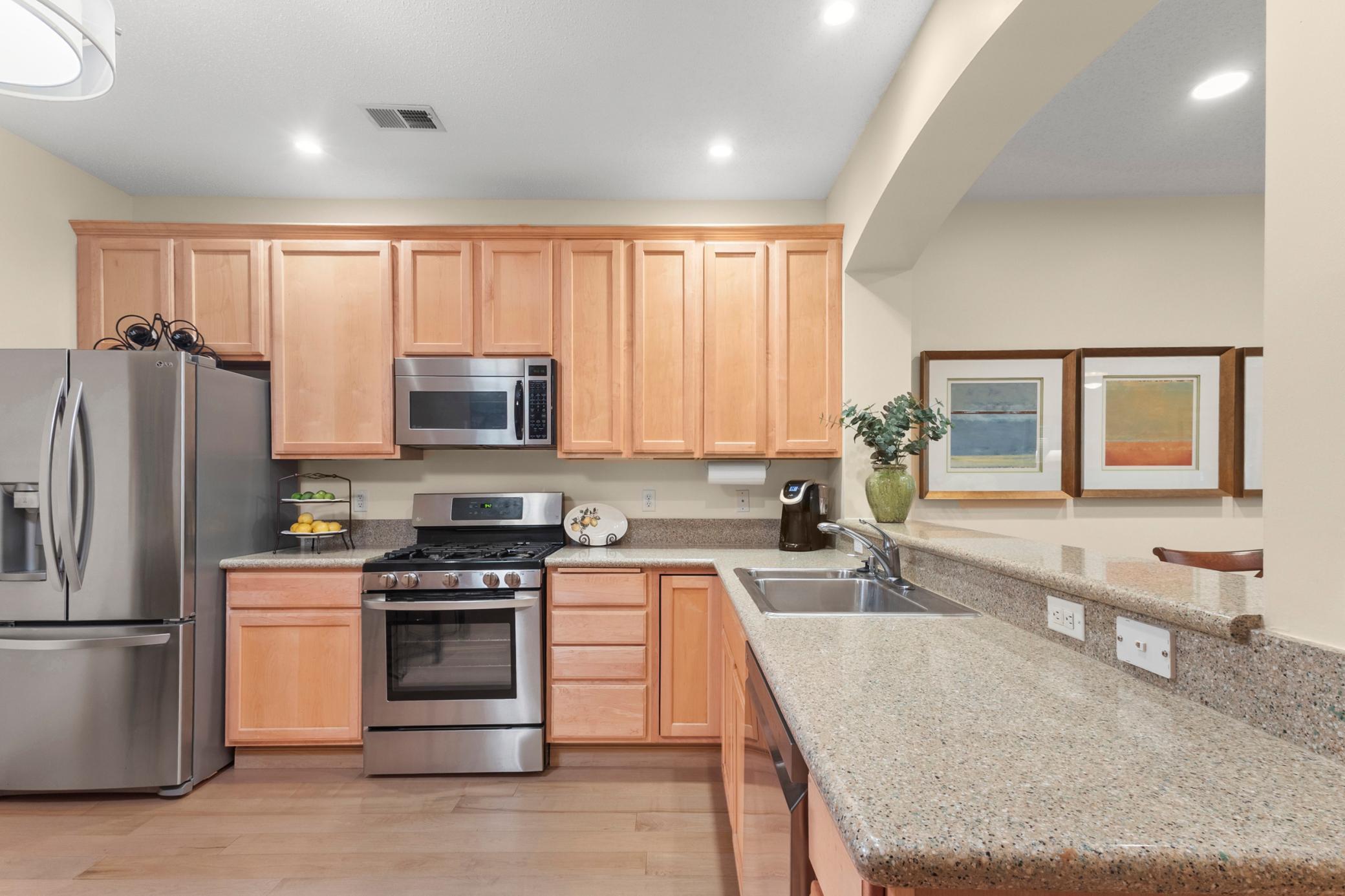 1530 Zarthan Avenue South, Unit 302 Minneapolis, MN 55416 - Photo 9 of 22