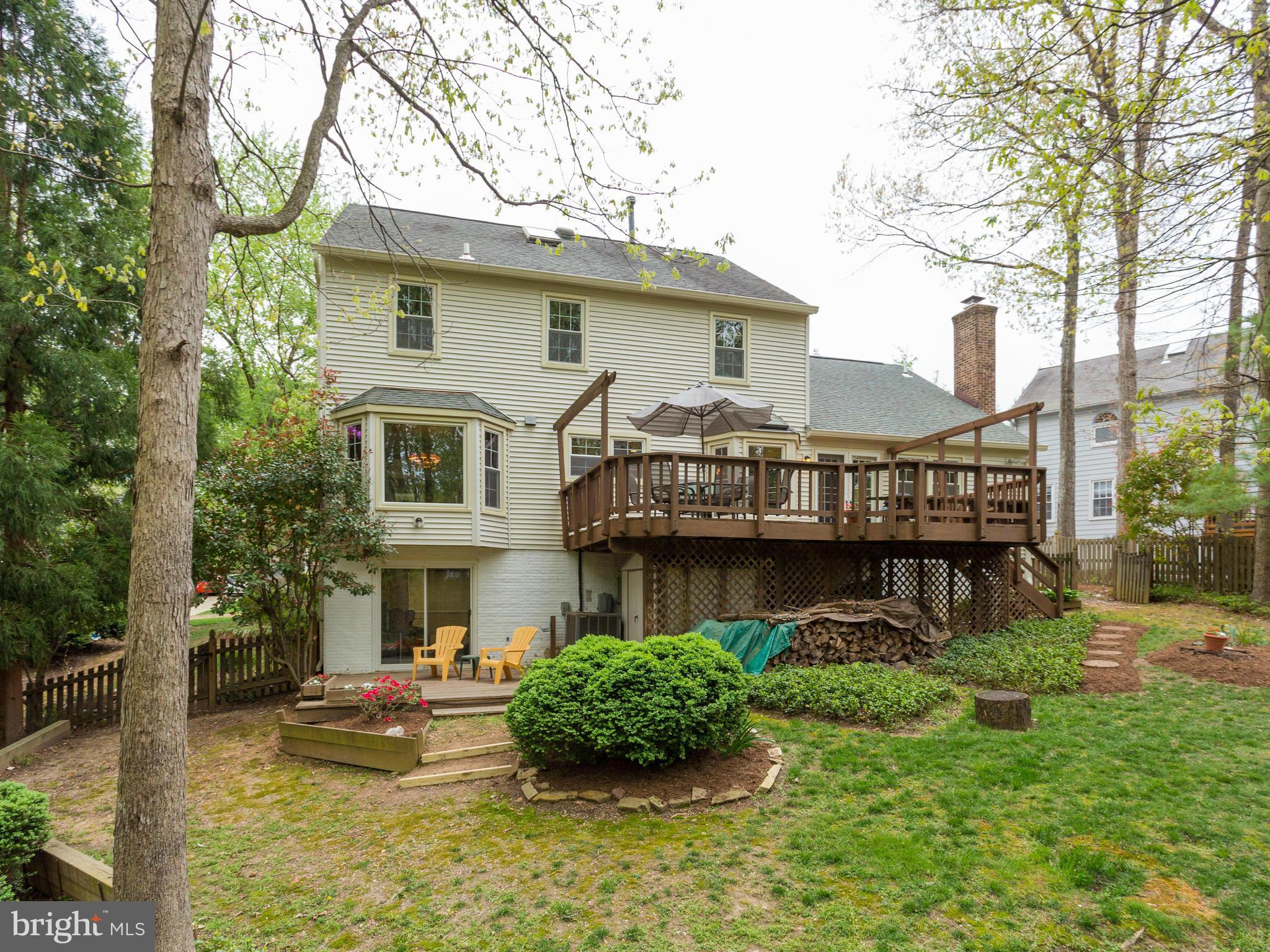 6803 Bluecurl Circle Springfield, VA 22152 - Photo 30 of 30 Exterior (Rear)