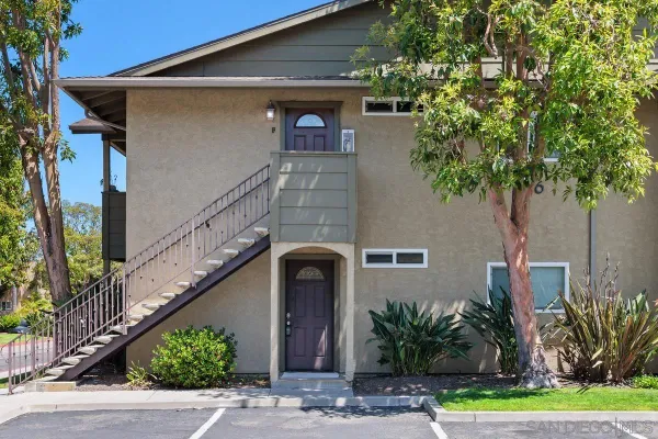 $419,000 | 156 Avenida Descanso, Unit A, Oceanside, CA 92057