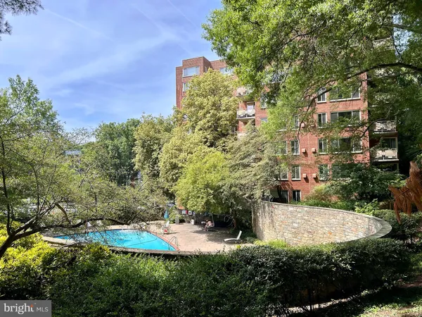 $2,450 | 4000 Tunlaw Road Northwest, Unit 318, Washington, DC 20007