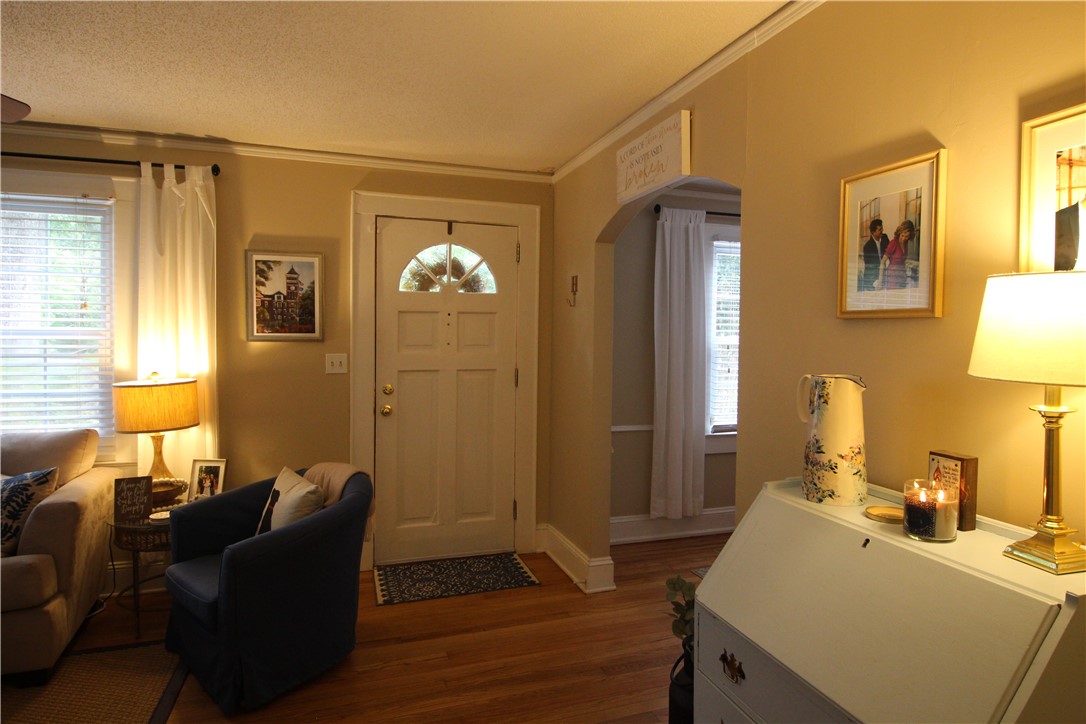 512 South Mechanic Street Pendleton, SC 29670 - Photo 3 of 25
