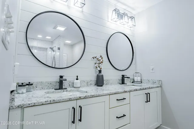 $575,000 | 345 South Whitfield Street, Nazareth, PA 18064