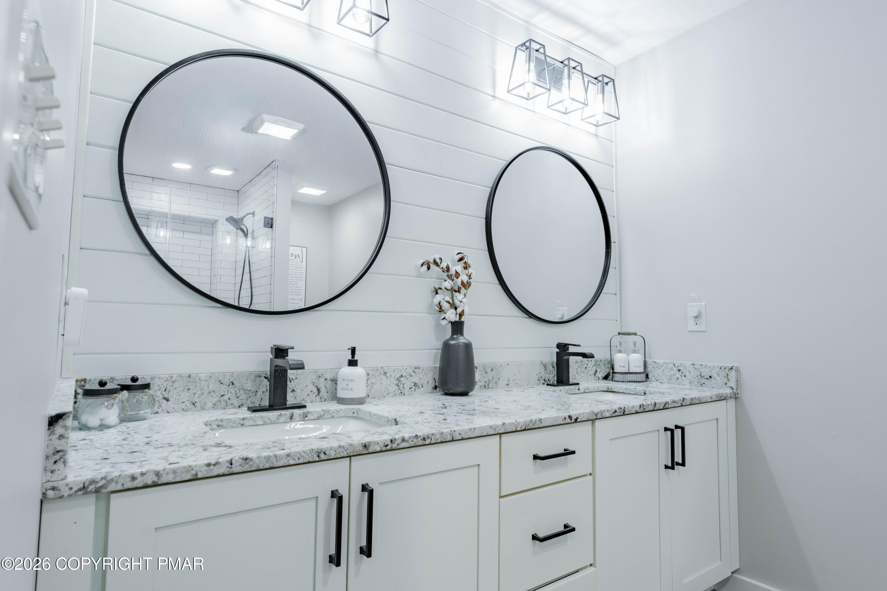 345 South Whitfield Street Nazareth, PA 18064 - Photo 16 of 30 345 S Whitfeild Street-17