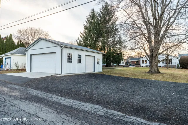 $575,000 | 345 South Whitfield Street, Nazareth, PA 18064