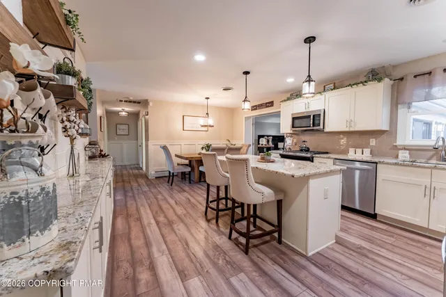 $575,000 | 345 South Whitfield Street, Nazareth, PA 18064