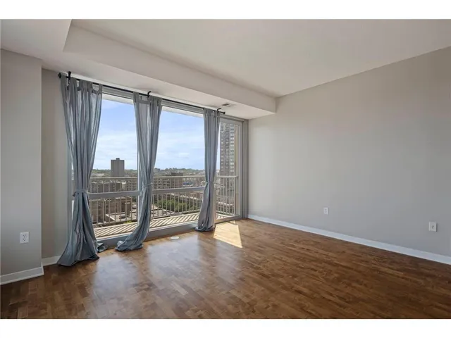 $1,695 | 929 Portland Avenue, Unit 1006, Minneapolis, MN 55404