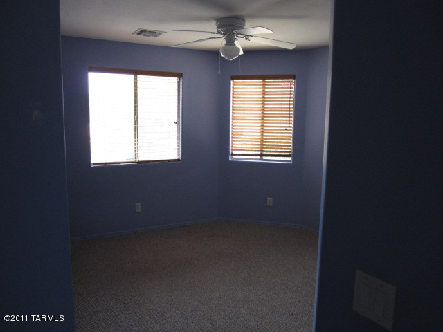8429 East Sarnoff Ridge Loop Tucson, AZ 85710 - Photo 16 of 18