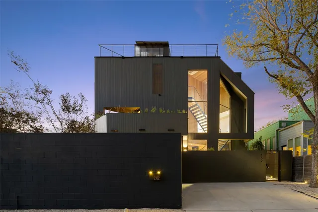 $1,795,000 | 2302 East 11th Street, Austin, TX 78702