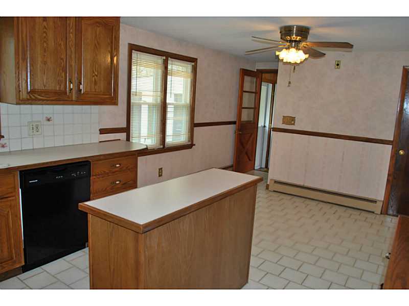 9 Circle Road Smithfield, RI 02917 - Photo 5 of 12 Kitchen.