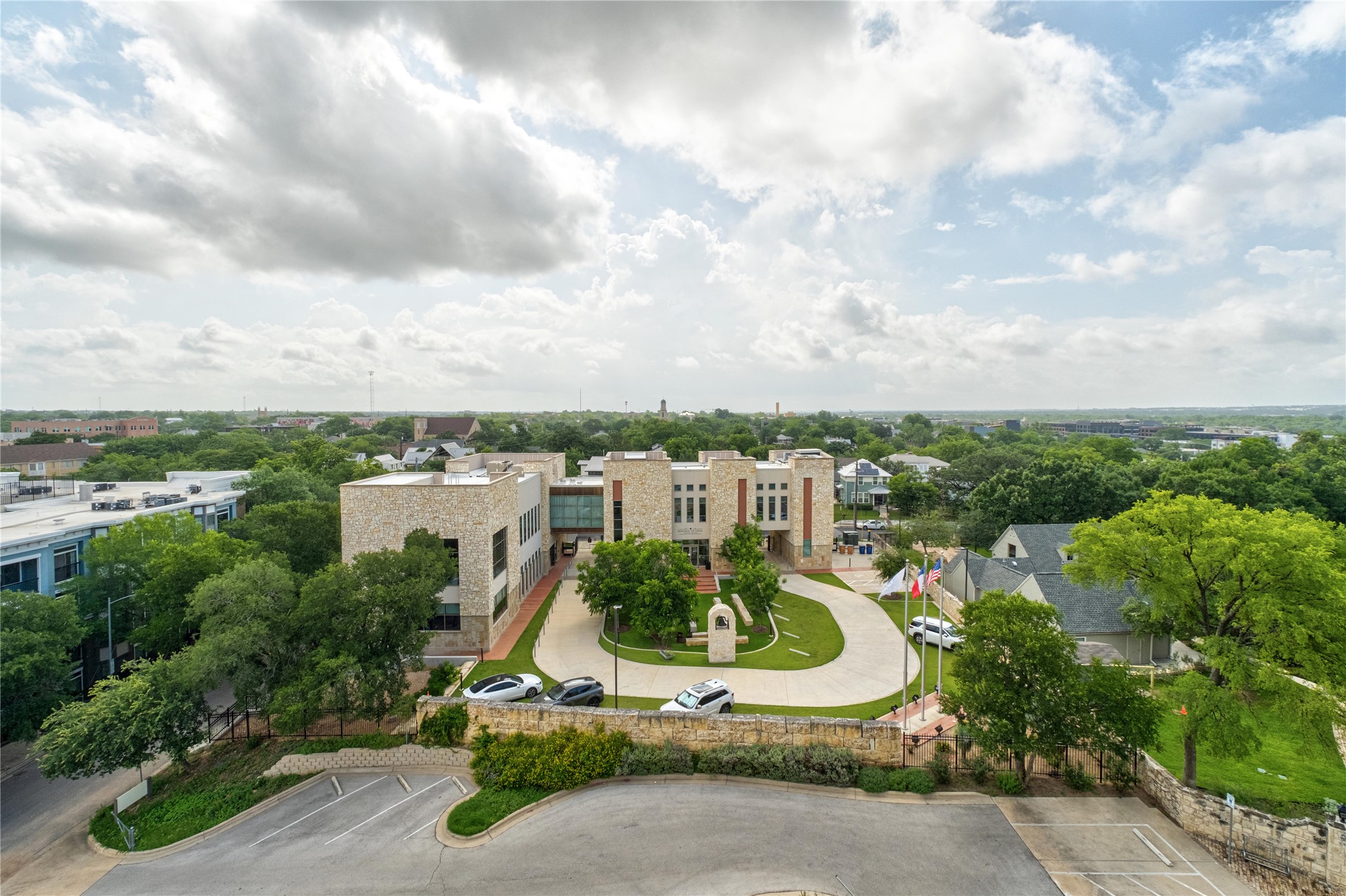 800 Embassy Drive, Unit 602 Austin, TX 78702 - Photo 37 of 37 a view of a city