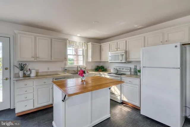 $314,900 | 4 Blue Mountain Vista, Mechanicsburg, PA 17050