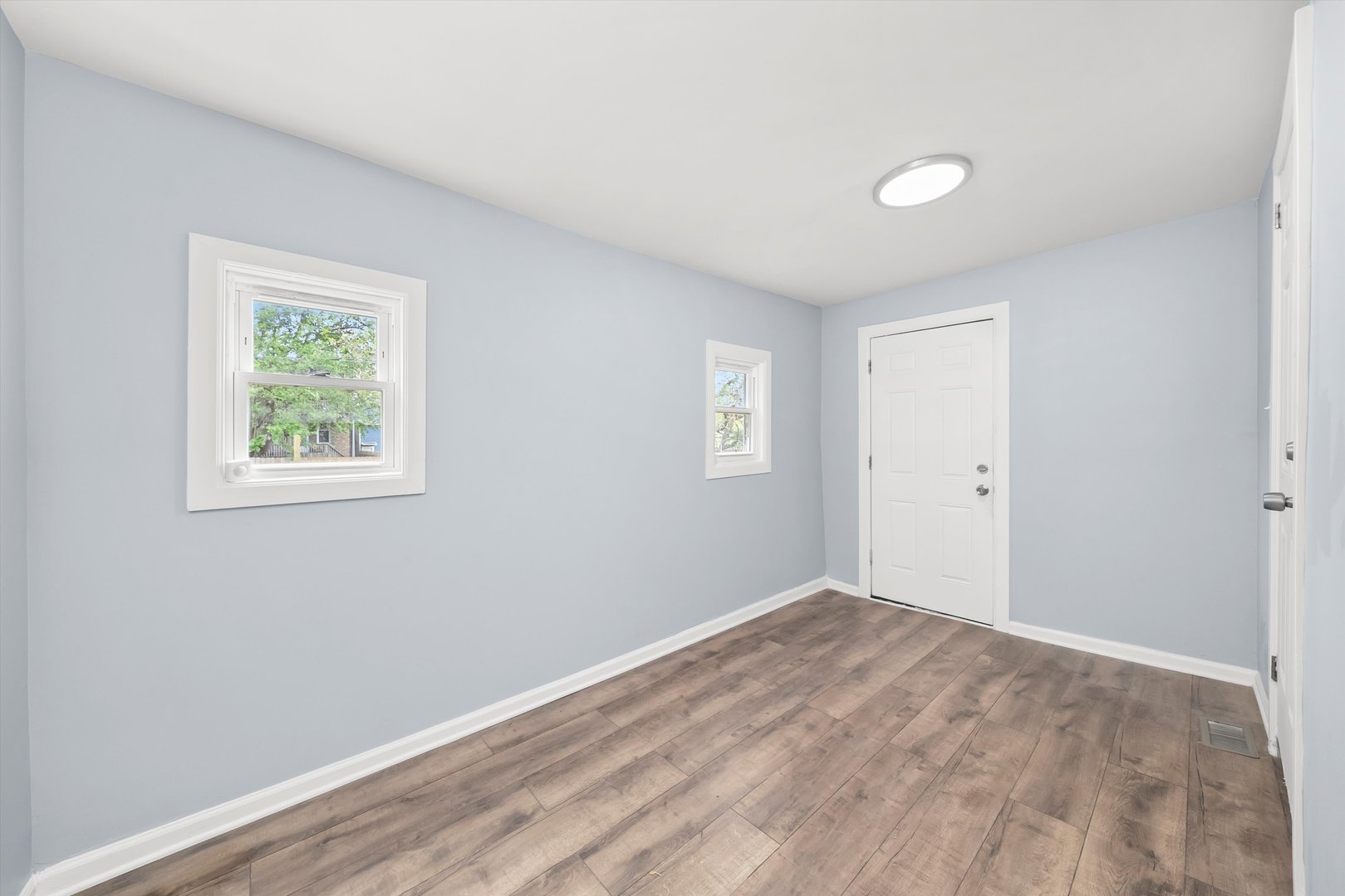 5635 South May Street Chicago, IL 60621 - Photo 16 of 35 Gallery Image 16