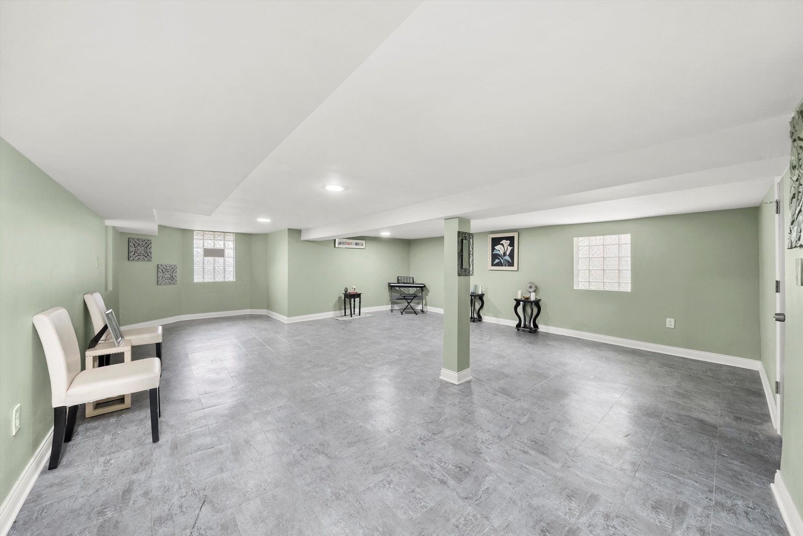 5635 South May Street Chicago, IL 60621 - Photo 21 of 35 Gallery Image 21