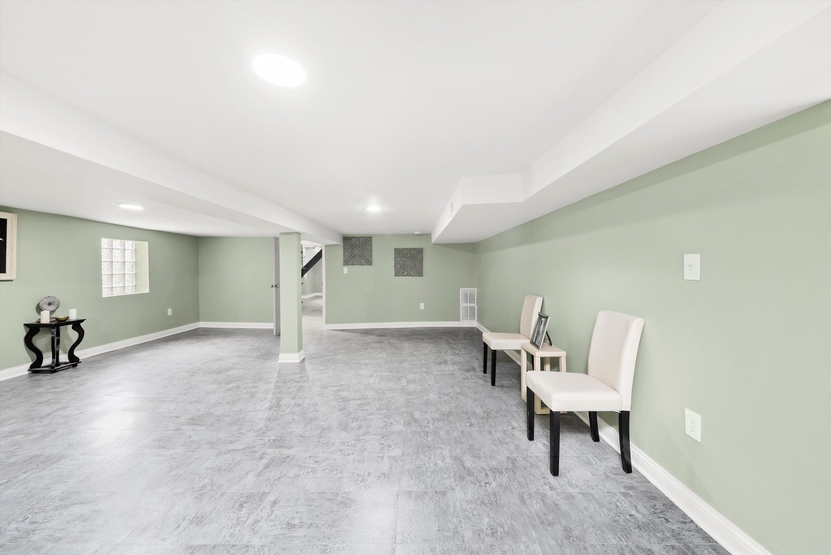 5635 South May Street Chicago, IL 60621 - Photo 25 of 35 Gallery Image 25