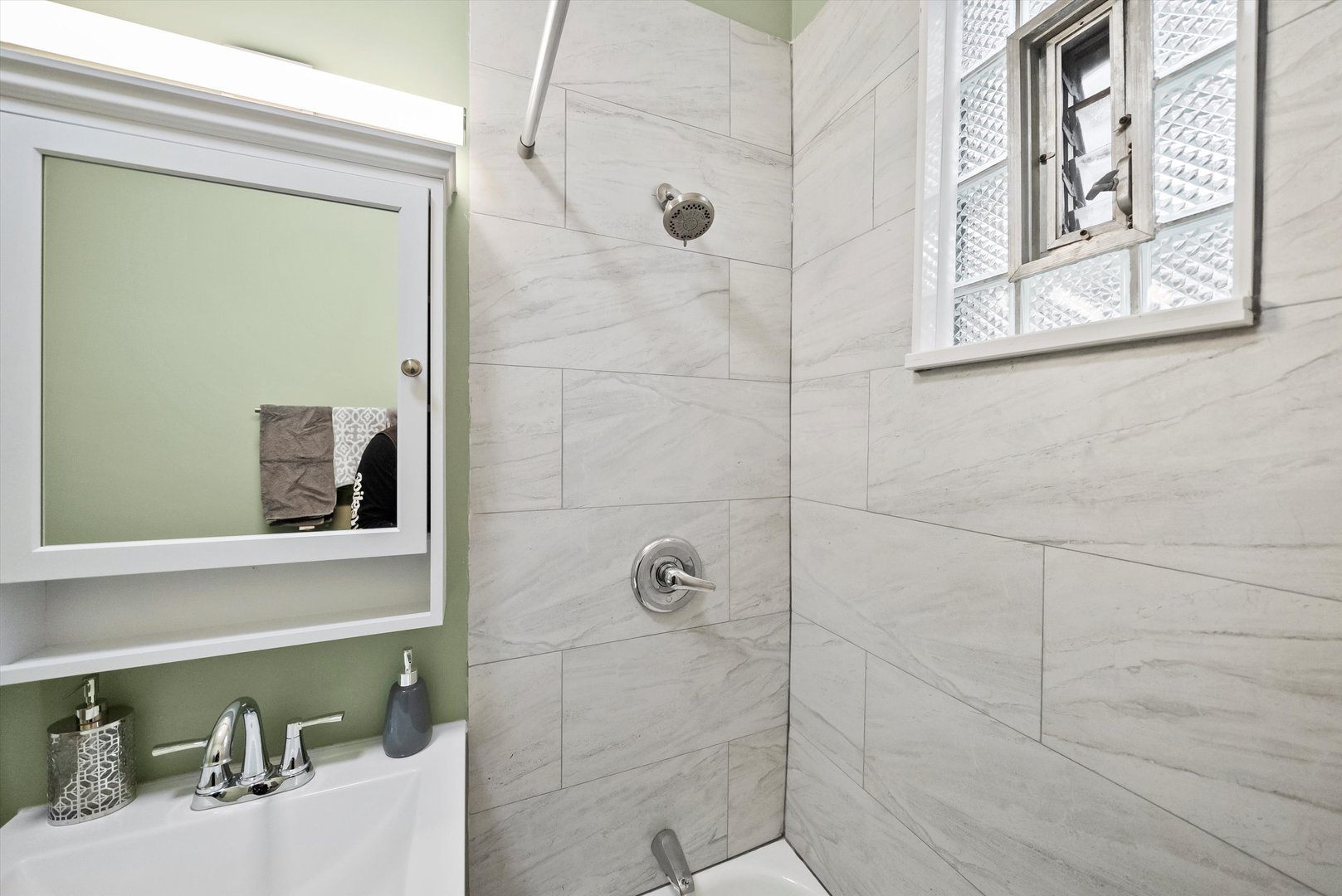 5635 South May Street Chicago, IL 60621 - Photo 32 of 35 Gallery Image 32