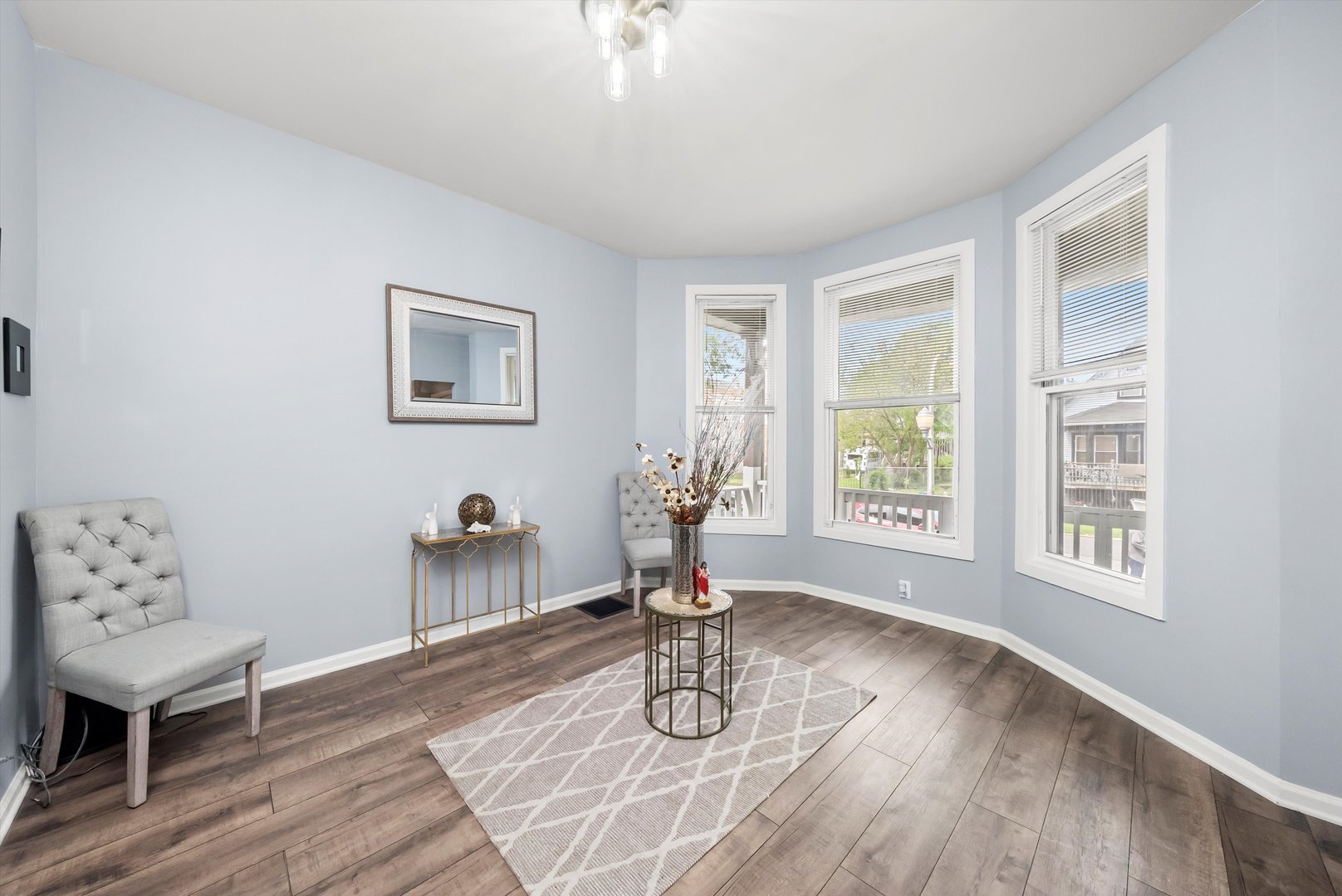 5635 South May Street Chicago, IL 60621 - Photo 7 of 35 Gallery Image 7