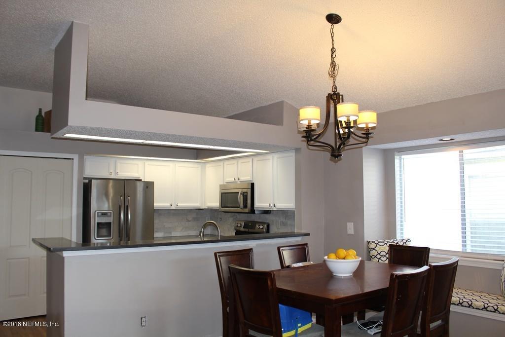 1149 Creeks Ridge Road Jacksonville, FL 32225 - Photo 3 of 17 Dining & Kitchen