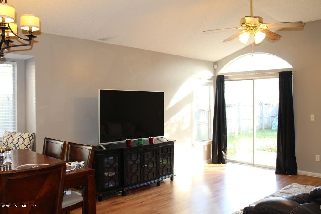 1149 Creeks Ridge Road Jacksonville, FL 32225 - Photo 7 of 17 Living Room