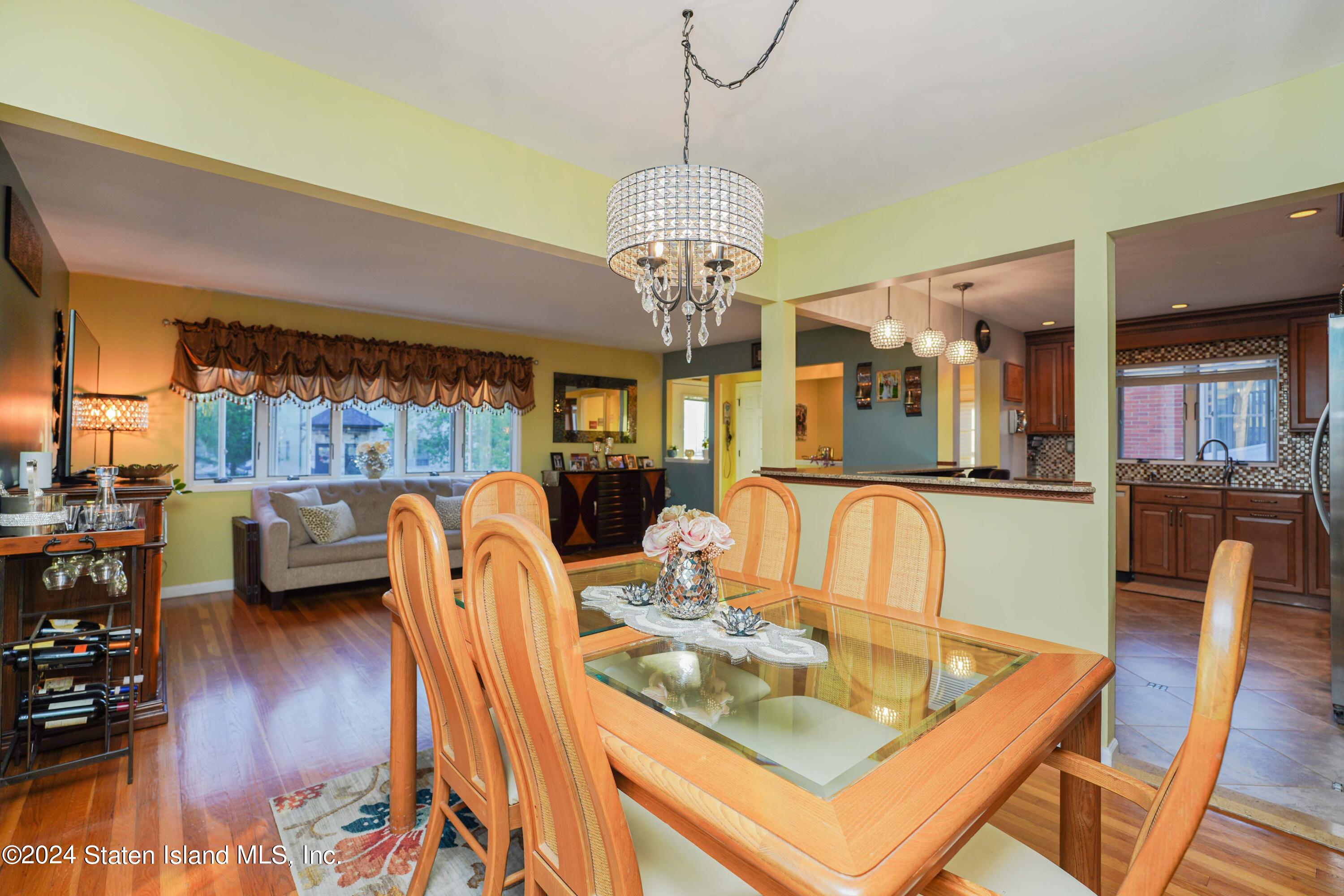 53 Ridgecrest Avenue Staten Island, NY 10312 - Photo 13 of 45 Photo Sep 09 2024, 6 28 29 AM