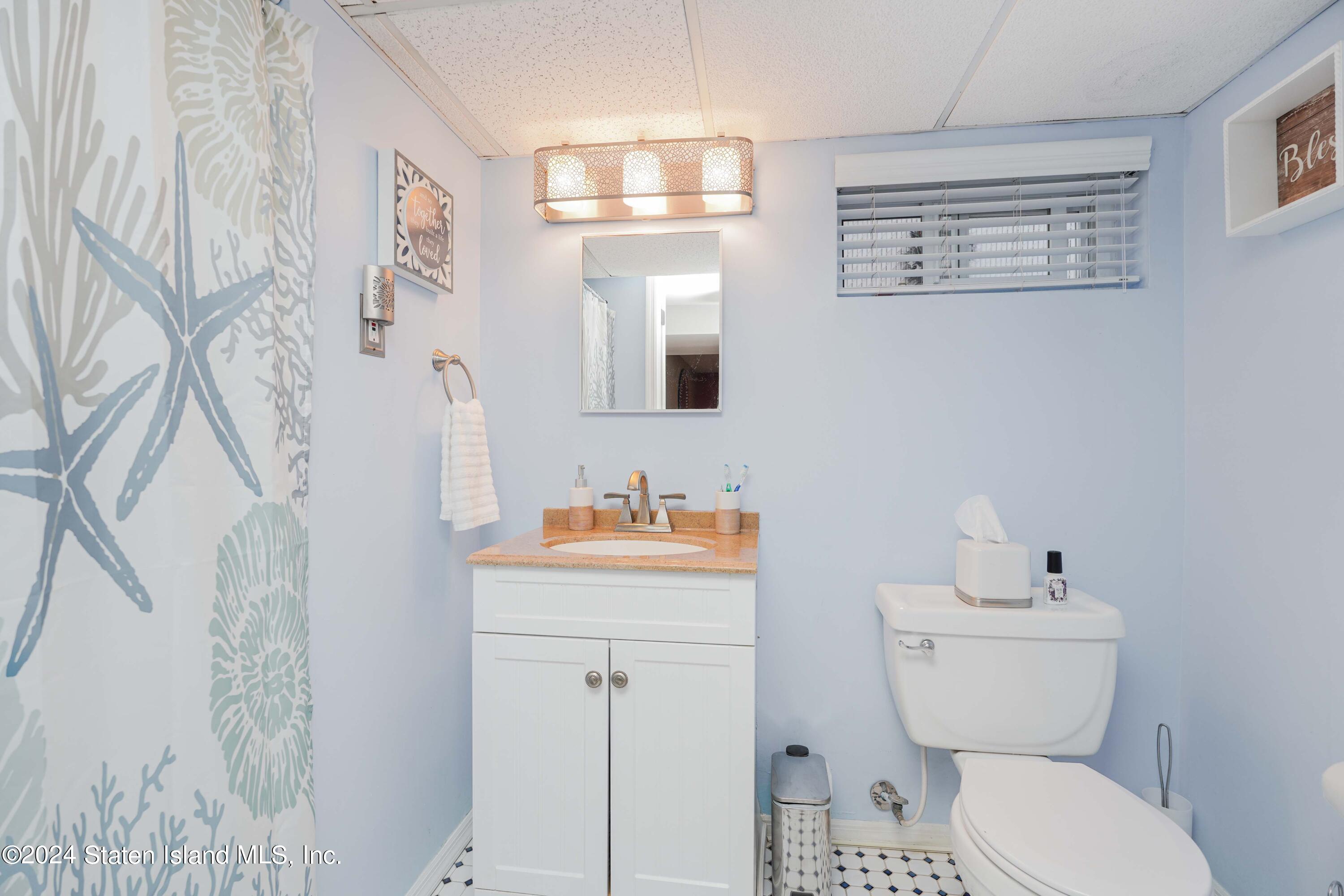 53 Ridgecrest Avenue Staten Island, NY 10312 - Photo 30 of 45 Photo Sep 09 2024, 6 32 08 AM