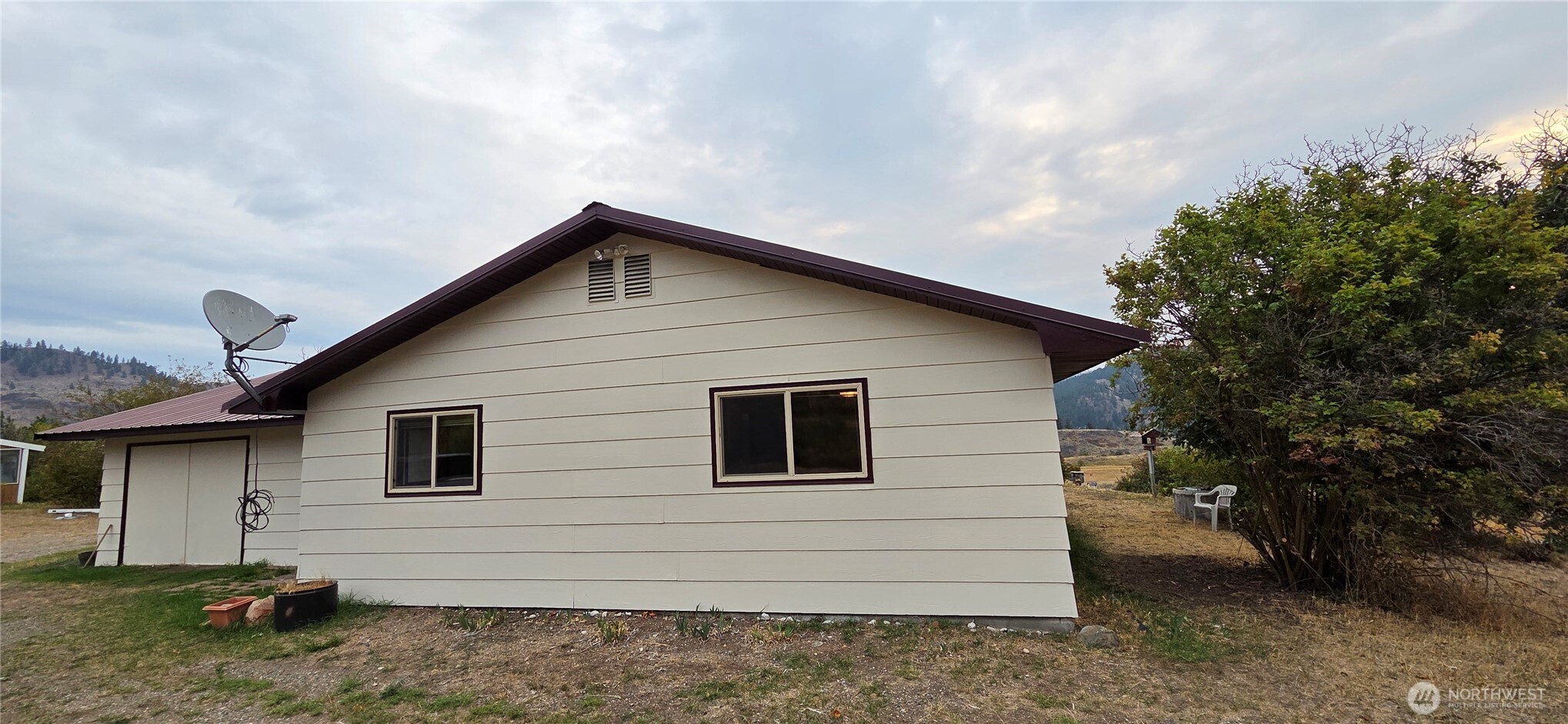 665 Wannacut Lake Road Oroville, WA 98844 - Photo 29 of 32