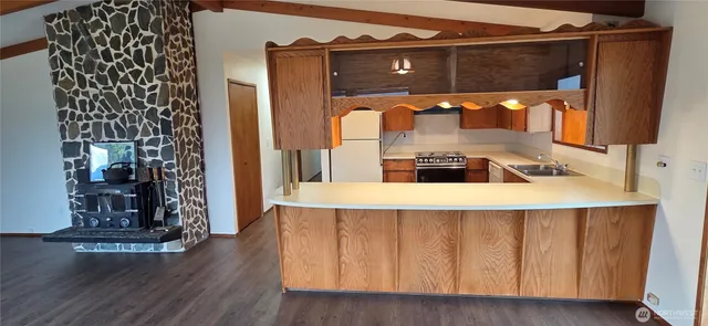 $370,000 | 665 Wannacut Lake Road, Oroville, WA 98844