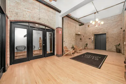 $650,000 | 1327 West Washington Boulevard, Unit 106, Chicago, IL 60607