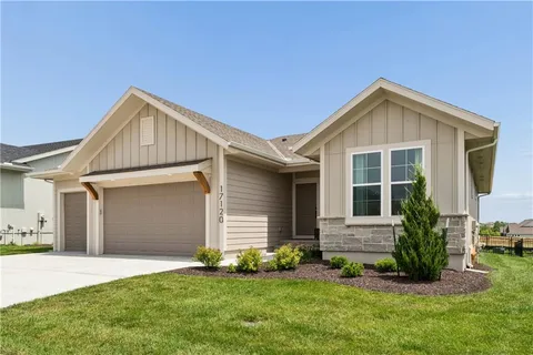 $569,900 | 17120 West 168th Place, Olathe, KS 66062