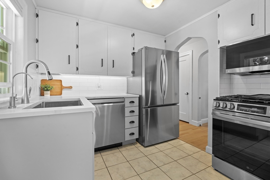 230 Beal Road Waltham, MA 02453 - Photo 11 of 37 Gallery Image 11