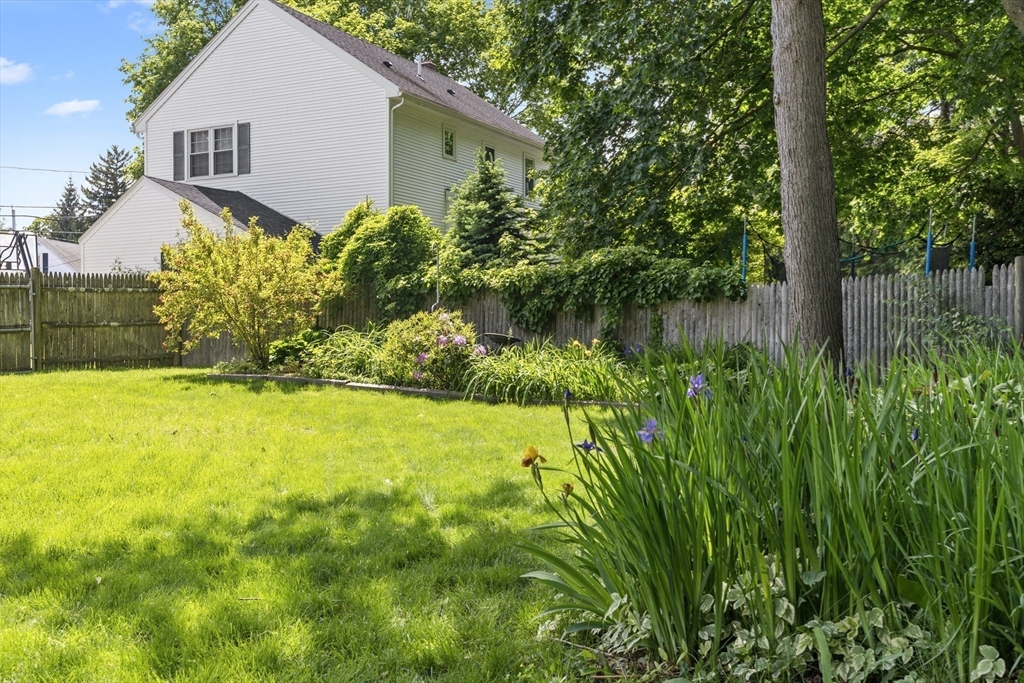 230 Beal Road Waltham, MA 02453 - Photo 32 of 37 Gallery Image 32