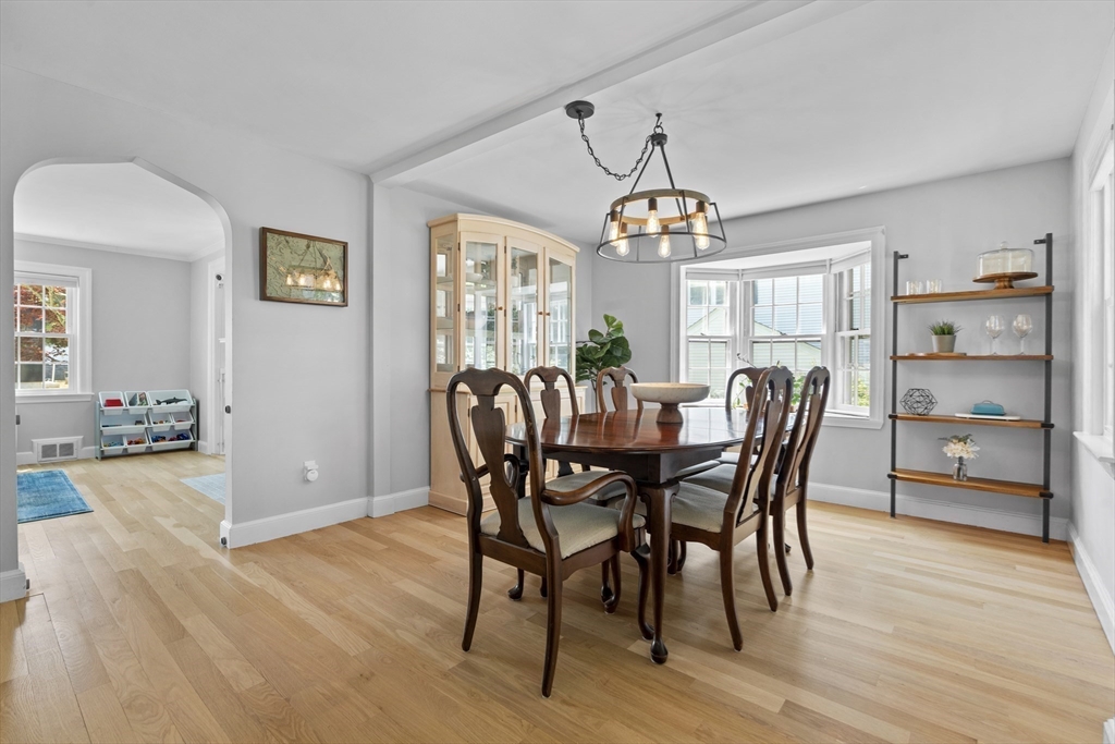 230 Beal Road Waltham, MA 02453 - Photo 8 of 37 Gallery Image 8