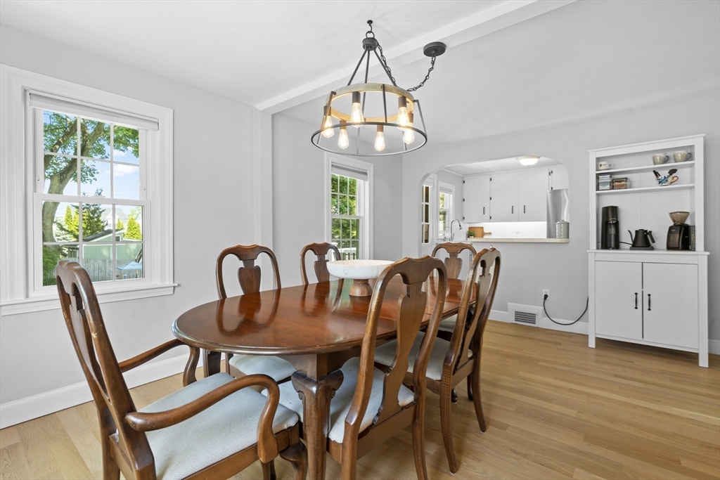 230 Beal Road Waltham, MA 02453 - Photo 9 of 37 Gallery Image 9