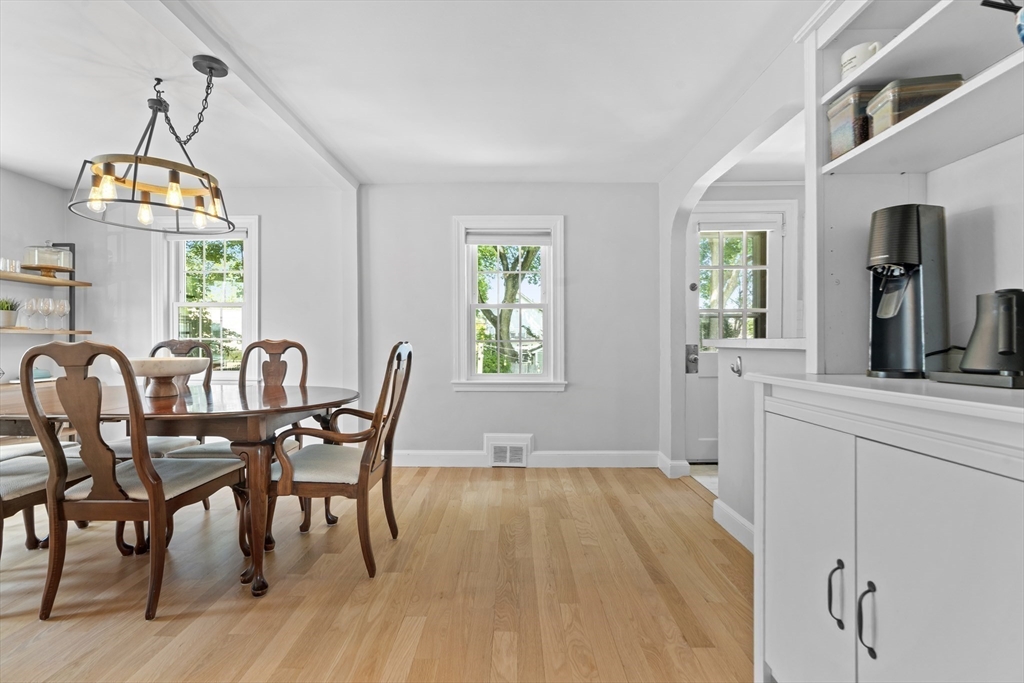 230 Beal Road Waltham, MA 02453 - Photo 10 of 37 Gallery Image 10