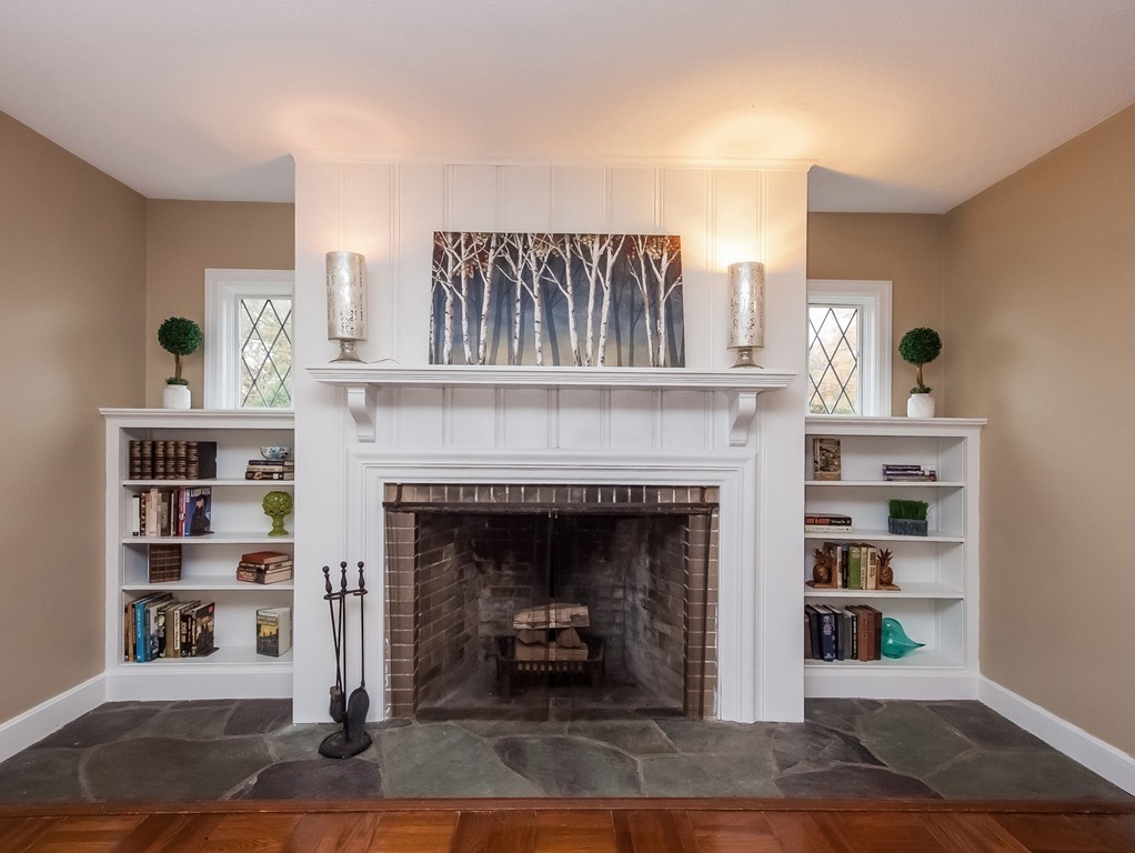 67 Hazen Street Springfield, MA 01119 - Photo 8 of 30