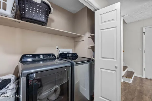 $219,000 | 900 Dandridge Drive, Fayetteville, NC 28303
