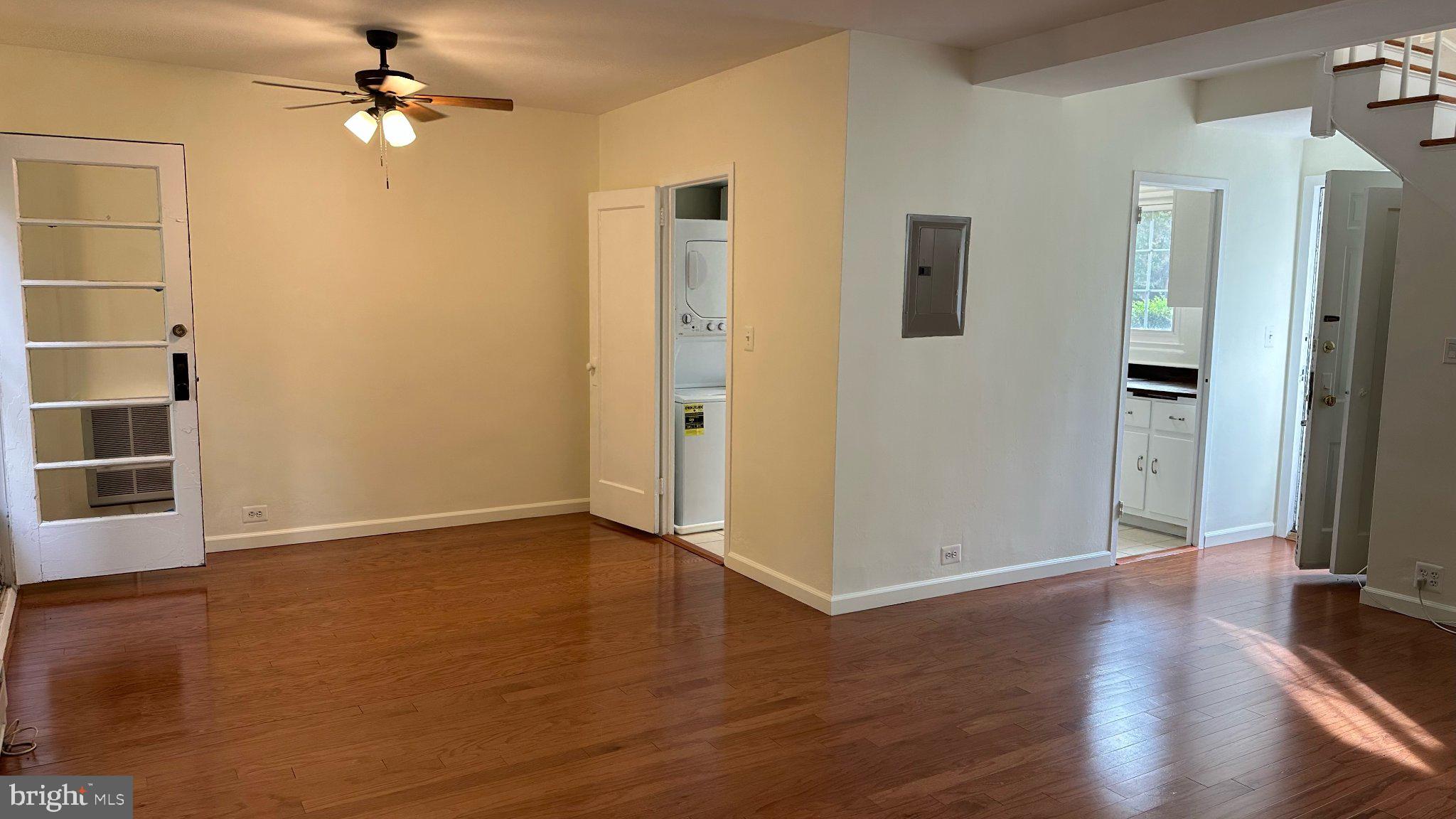 1643 Preston Road Alexandria, VA 22302 - Photo 13 of 34 Dining Room with Door Leading to Patio