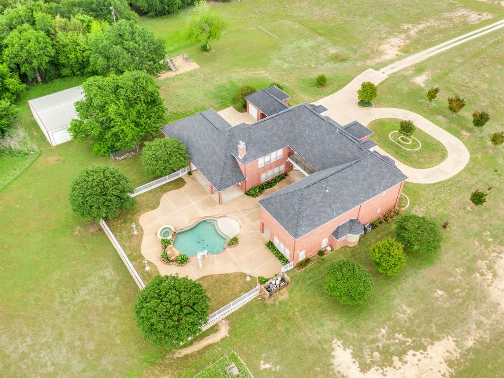 6420 Hayes Road Midlothian, TX 76065 - Photo 4 of 40