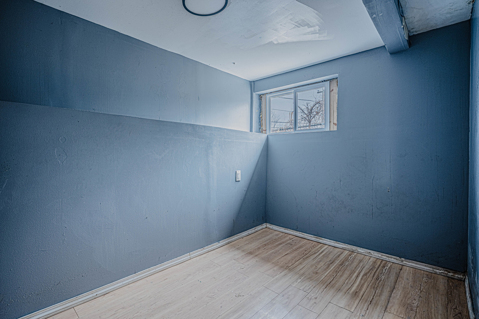 643 Wing Street Elgin, IL 60123 - Photo 17 of 29