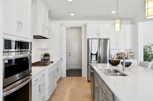 $826,140 | 6220 134th Street North, Hugo, MN 55038