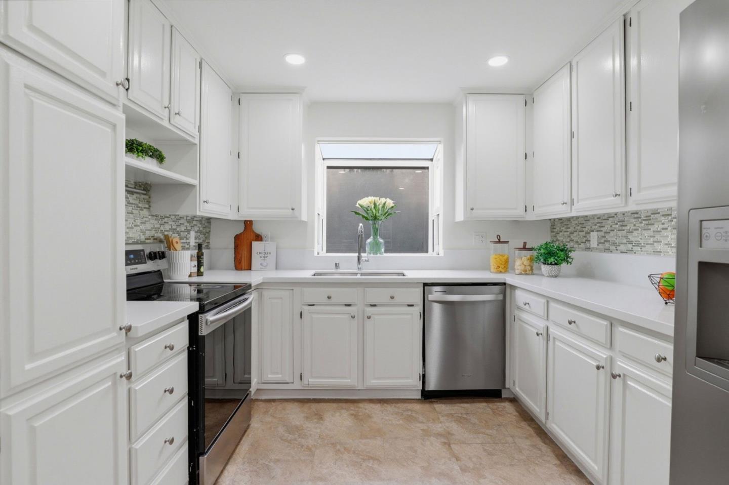 9130 Rancho Hills Drive Gilroy, CA 95020 - Photo 12 of 39