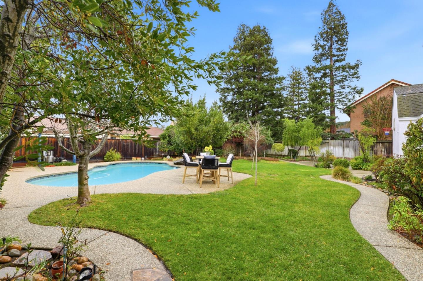 9130 Rancho Hills Drive Gilroy, CA 95020 - Photo 28 of 39