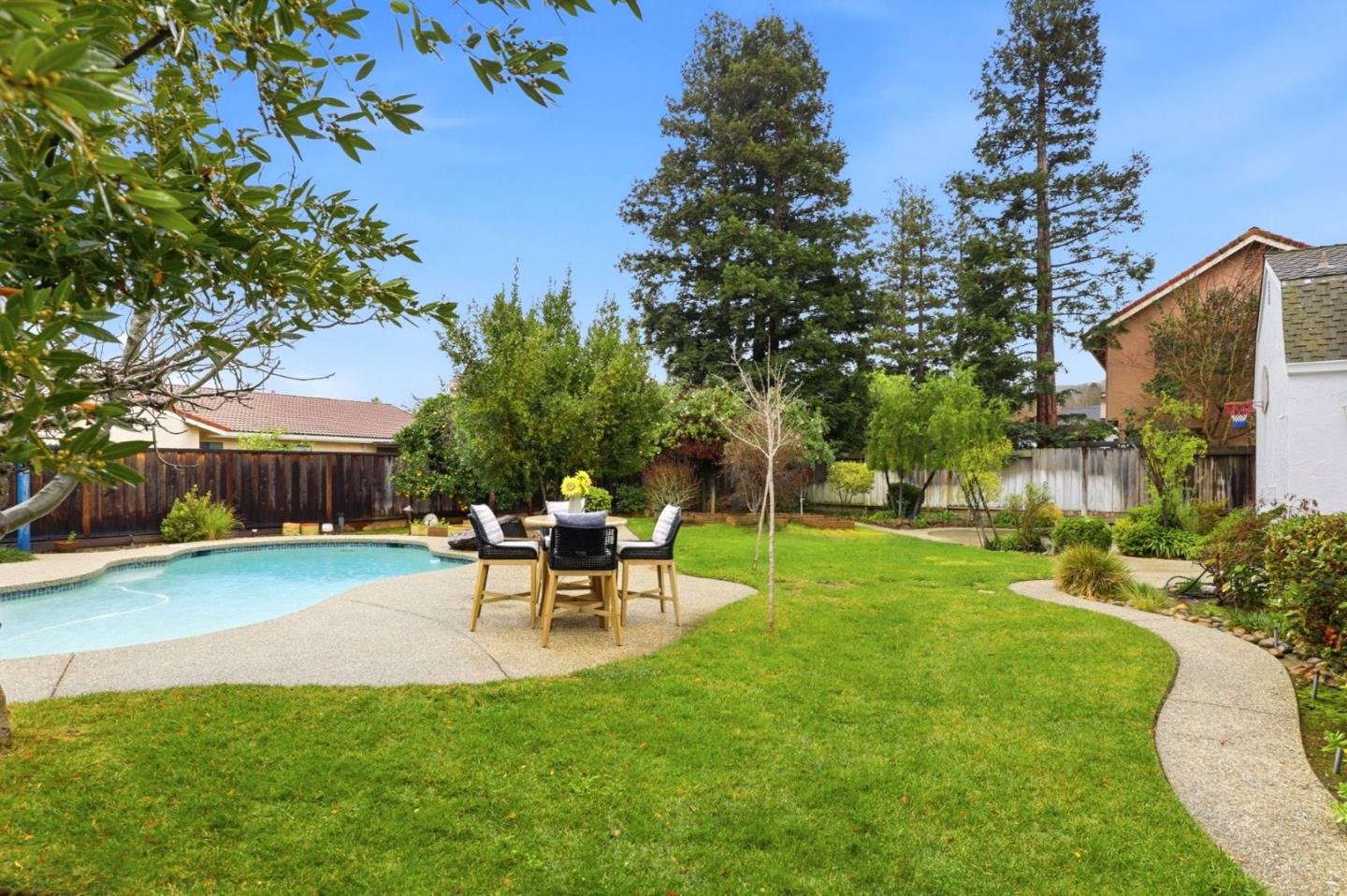 9130 Rancho Hills Drive Gilroy, CA 95020 - Photo 30 of 39