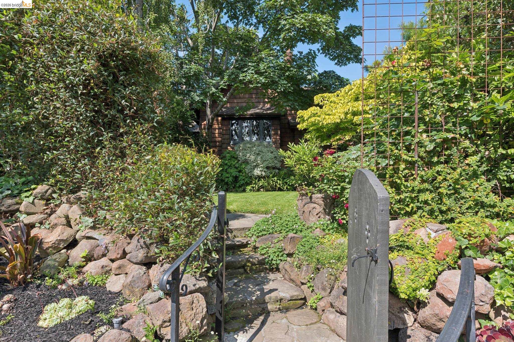 17 Eucalyptus Road Berkeley, CA 94705 - Photo 3 of 65