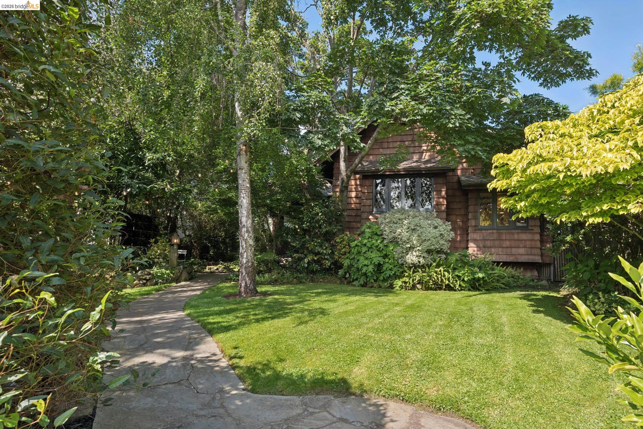 17 Eucalyptus Road Berkeley, CA 94705 - Photo 4 of 65