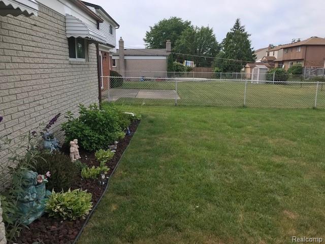 37249 Hacker Drive Sterling Heights, MI 48310 - Photo 7 of 34 IMG_4007.JPG